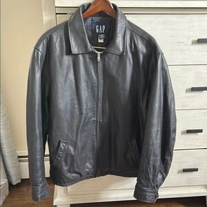 GAP men’s quilted lined leather jacket